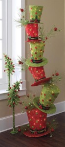 bold-unusual-beautiful-christmas-decorating